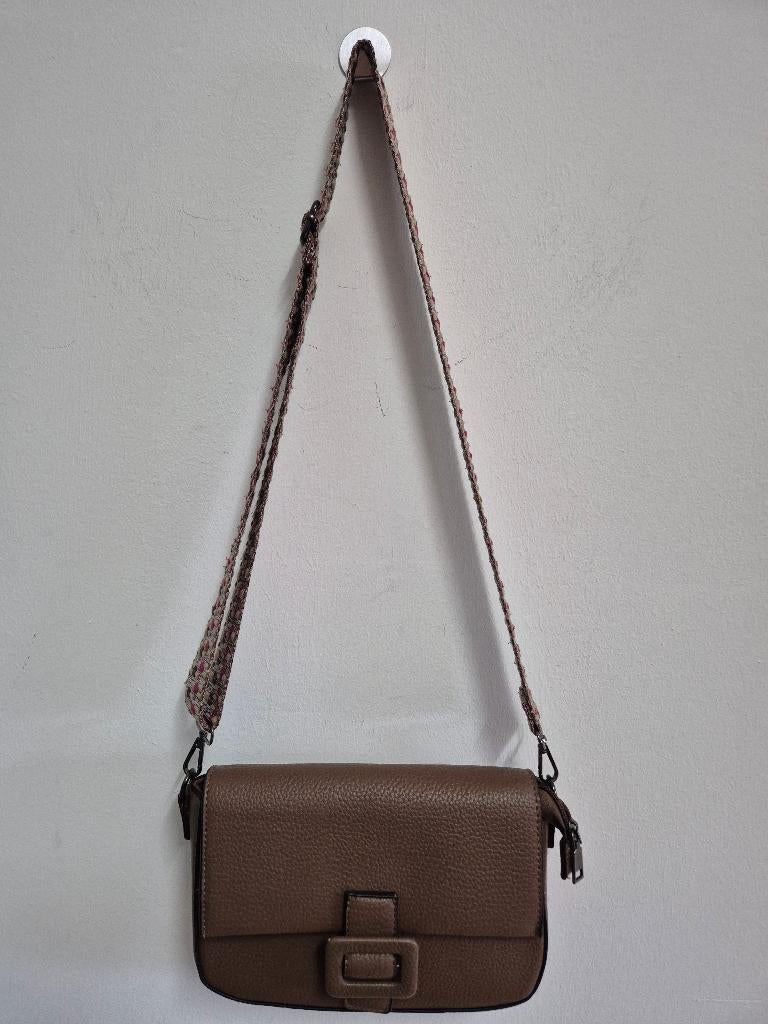 Tas31 - Bruine tas met paarsbruine band (1), Ophalen of Verzenden, Bruin, Handtas