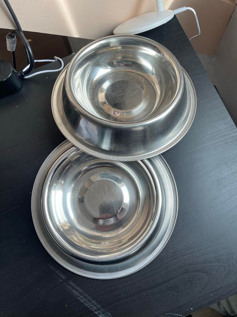 Voer en waterbak metaal, Ophalen of Verzenden, Gebruikt