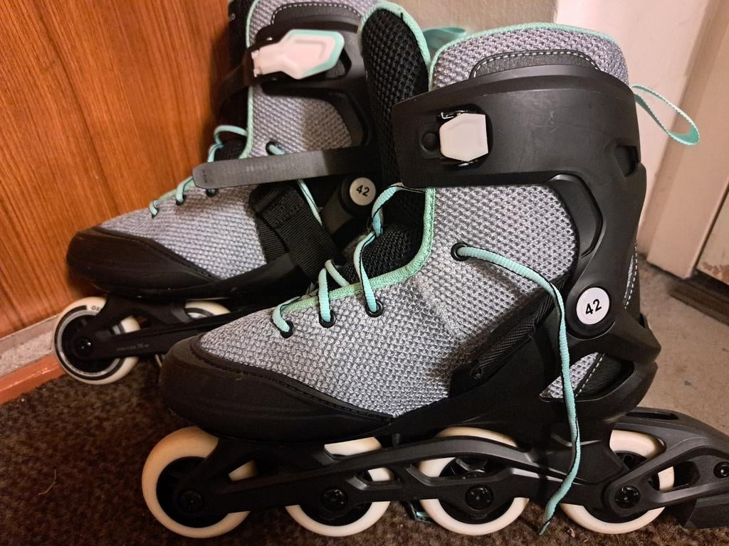 Skeelers maat 42 met knie- en elleboogbeschermers, Ophalen