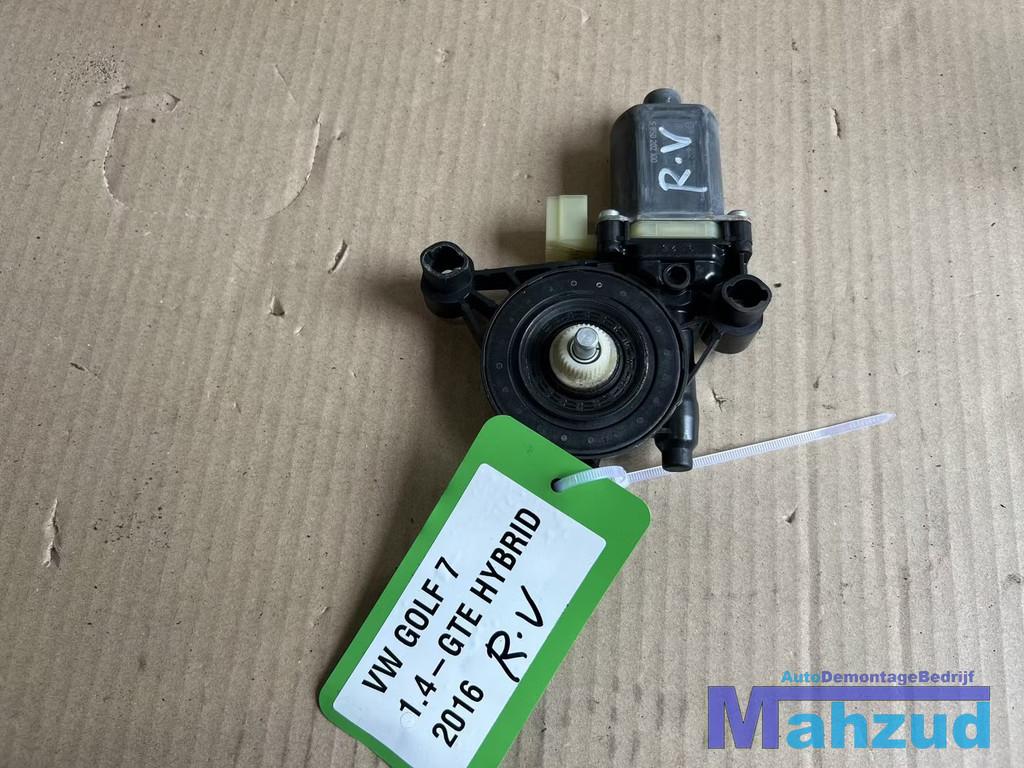 VW GOLF 7 Rechts voor raammotor raam motor 2012-2021, Gebruikt, Volkswagen, Volkswagen AG, Berliner Ring 2
38440  Wolfsburg, DE