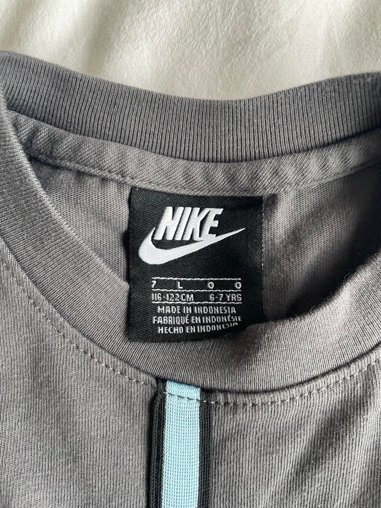 Nike sportshirtje maat 122, Ophalen of Verzenden, Gebruikt, Jongen of Meisje, Sport- of Zwemkleding