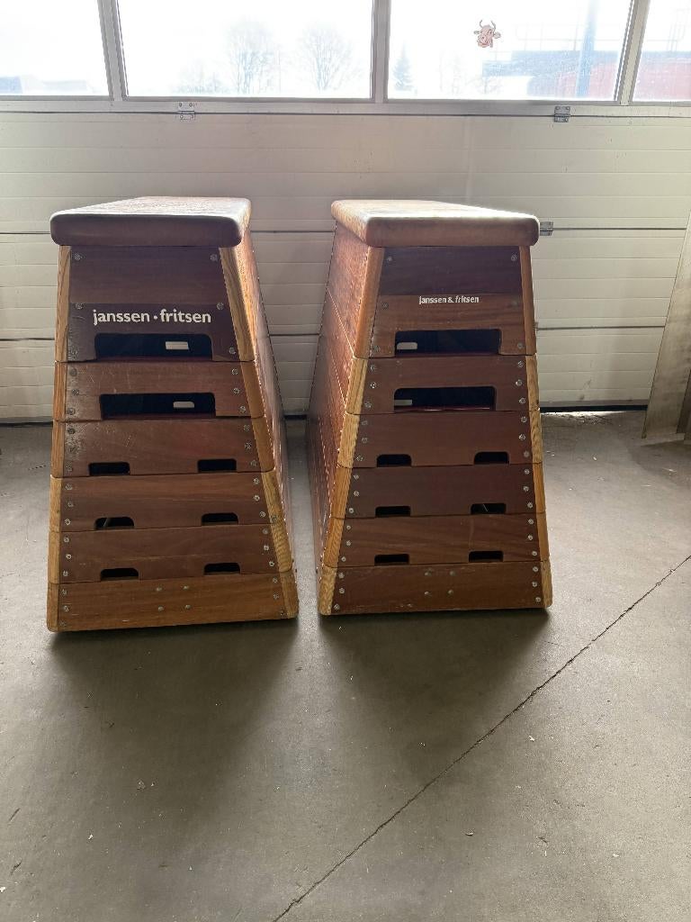 Janssen & Fritsen turnkasten, Maat 36 t/m 42, Ophalen, Gebruikt, Materiaal
