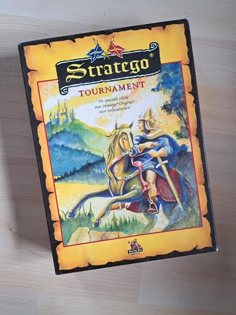 Stratego speciale editie zo goed als nieuw, Hobby en Vrije tijd, Gezelschapsspellen | Bordspellen, Ophalen of Verzenden, Zo goed als nieuw