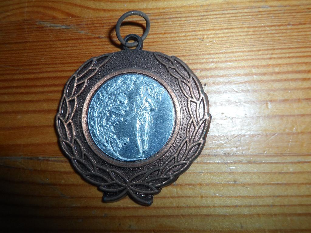 Medailles - wandelen / hardlopen / fietsen, Postzegels en Munten, Penningen en Medailles, Ophalen of Verzenden, Overige materialen