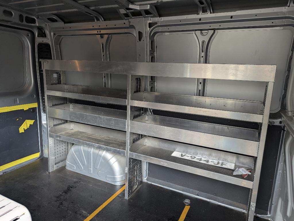 Nette Aluca bedrijfswageninrichting + transportklem, Auto diversen, Auto-accessoires, Ophalen, Zo goed als nieuw