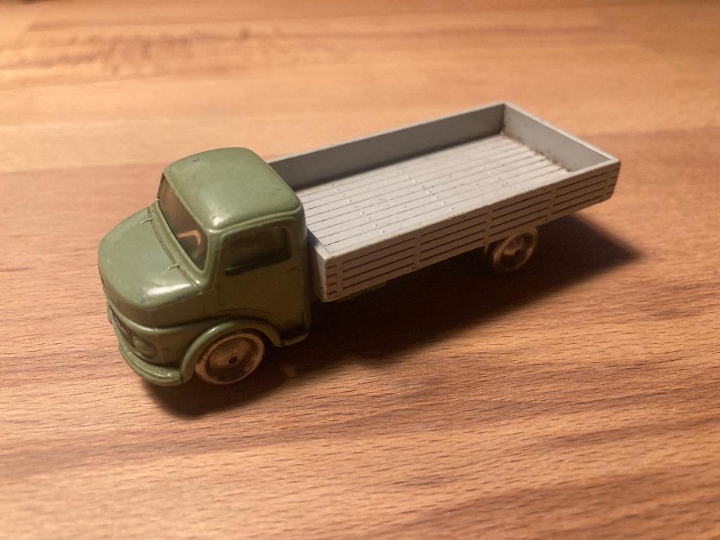 Lego 1:87 Mercedes flatbed, Ophalen of Verzenden, Gebruikt, Lego