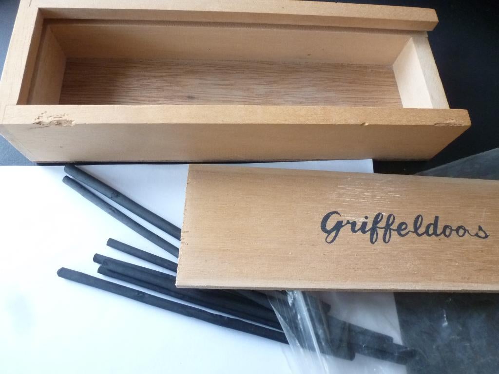 Griffeldoos, Ophalen of Verzenden, Zo goed als nieuw