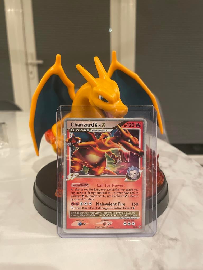 Charizard LV.X DP45 - 2009 Pokémon Kaart, Hobby en Vrije tijd, Verzamelkaartspellen | Pokémon, Ophalen of Verzenden, Gebruikt