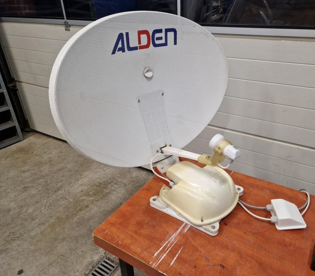 Alden AS2 80cm  automatische schotel met SSC besturing, Ophalen