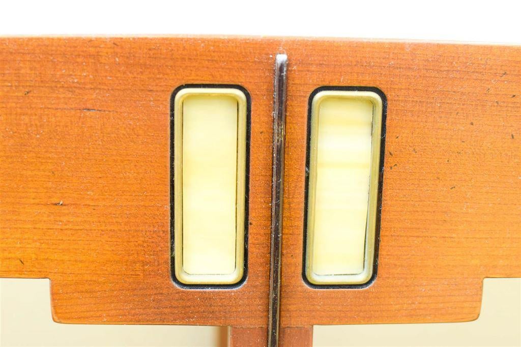 Sidetable 49195, Gebruikt, 100 tot 150 cm, Ophalen of Verzenden, 25 tot 50 cm