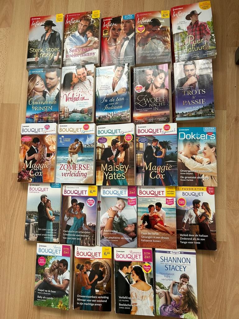 24x Bouquet romans, Ophalen, Zo goed als nieuw