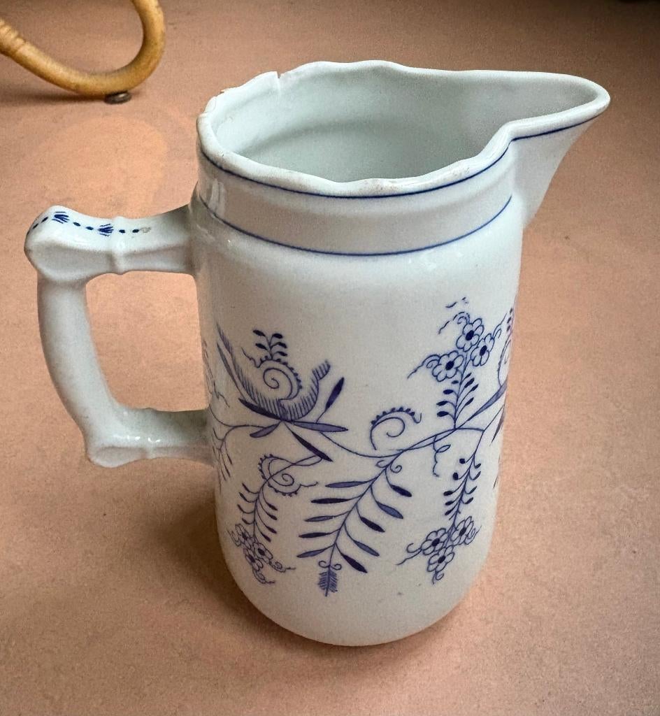 Fraaie melkkan van Louis Regout, Antiek en Kunst, Ophalen of Verzenden