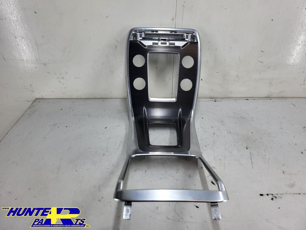 Middenconsole Volvo V70 III ('07-'17) 31403469, Gebruikt, Ophalen of Verzenden, Volvo, Volvo