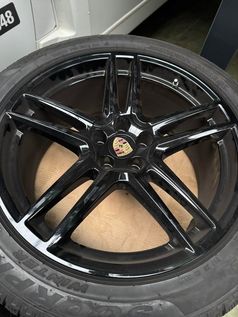 Porsche 20” orig. velgen winterbanden half jaar gebruikt, Gebruikt, Velg(en), 265 mm, Personenwagen