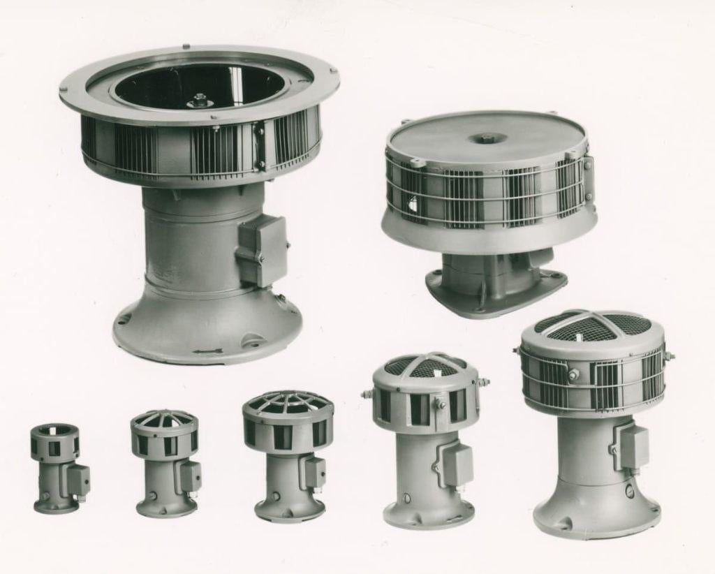 Zoek oude luchtalarm sirene, brandweersirene, fabrieksirene, Ophalen, Landmacht, Nederland, Embleem of Badge