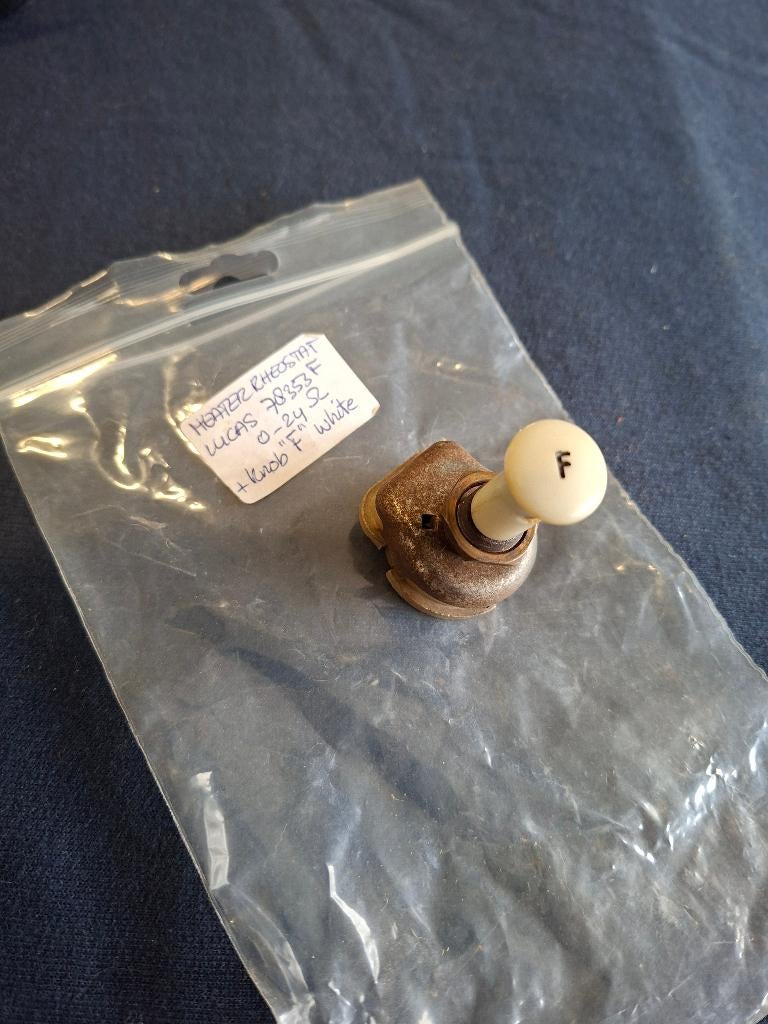Oldtimer 12 Volts Lucas kachelventilator regelaar met knop, Auto-onderdelen, Ophalen of Verzenden, Gebruikt, Oldtimer onderdelen