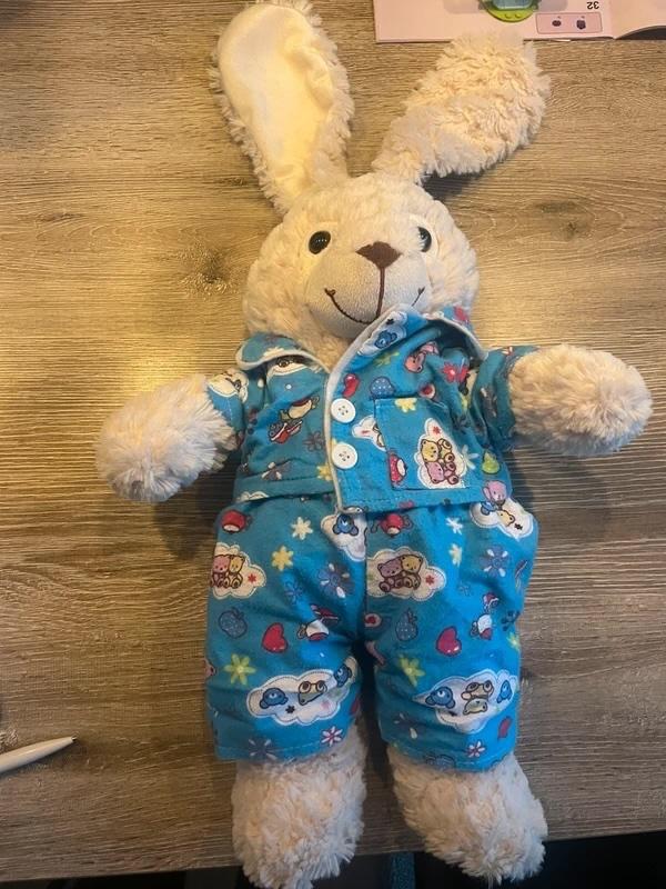 Cuddles & Friends konijn met pyjama, Ophalen of Verzenden, Zo goed als nieuw, Konijn