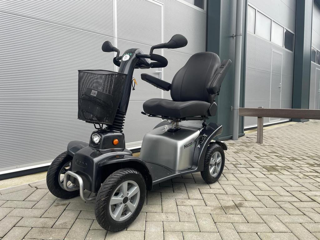 Bijna nieuwe scootmobiel Life&mobility mezzo 4