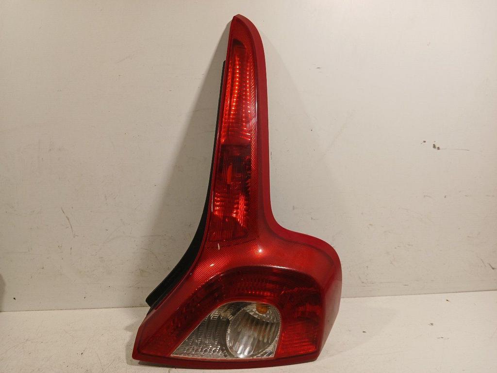 Achterlicht carrosserie rechts Volvo C30, Onderdelen@venauto.nl, Van der Ven Autorecycling B.V., Gebruikt, Ettenseweg 76, 4706 PB Roosendaal, The Netherlands