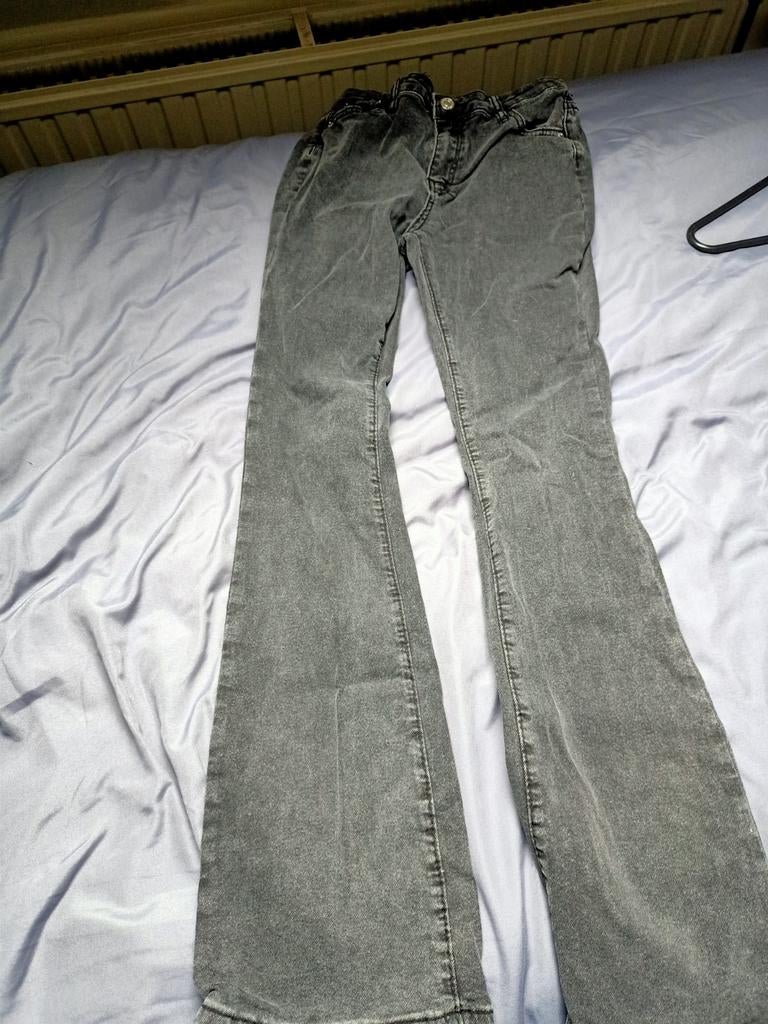 Zwarte broek van shein, Kleding | Dames, Spijkerbroeken en Jeans, Ophalen of Verzenden, Zo goed als nieuw, Zwart, W28 - W29 (confectie 36)