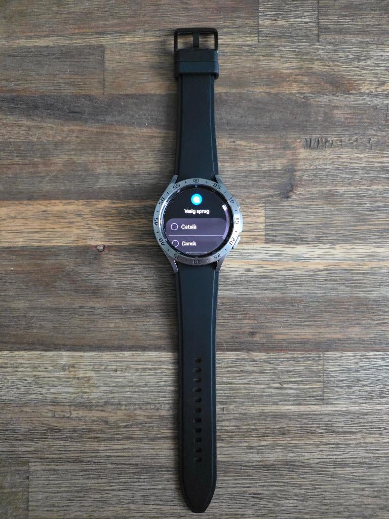 Samsung Galaxy Watch 4 Classic - Silver - 46mm, Sieraden, Tassen en Uiterlijk, Smartwatches, Ophalen, Zo goed als nieuw, Waterdicht