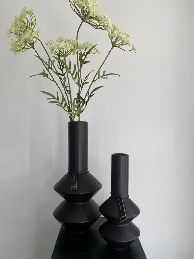 Vaas Modern Keramiek Zwart Large - uitverkoop, Zwart, Veens Living, Aardewerk of Porselein, Nieuw