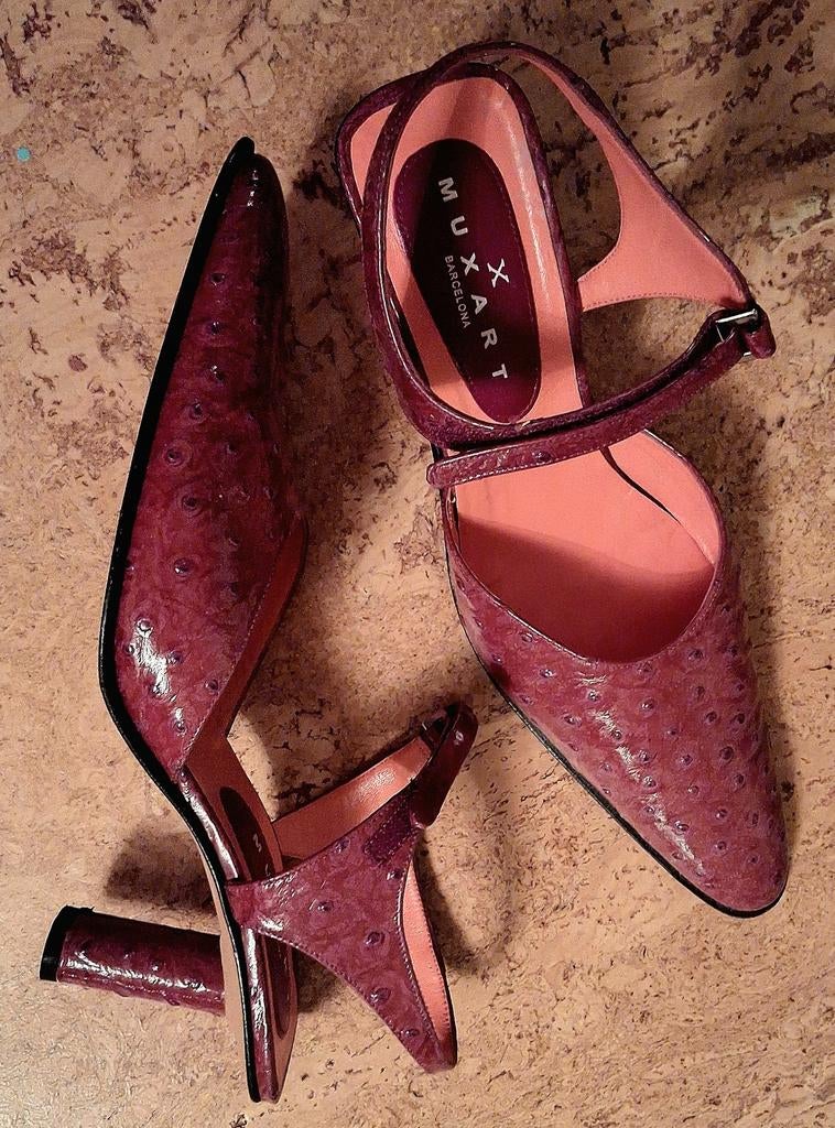 Koraalrode schoenen 41, Schoenen met lage hakken, Ophalen of Verzenden, Zo goed als nieuw, Muxart