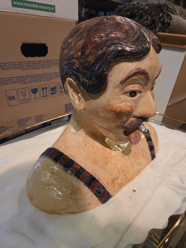 Buste sterke man kermis braderie attractie 1900, Ophalen