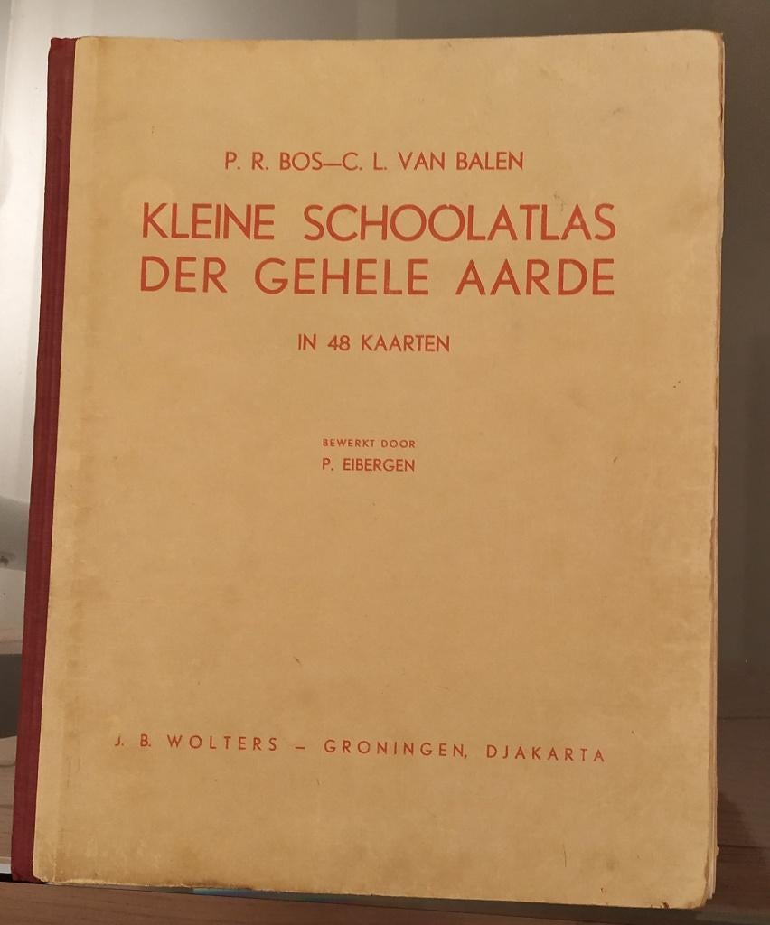 Te Koop: Drie (bos) atlassen., Gelezen, Overige atlassen, Ophalen of Verzenden, 1800 tot 2000
