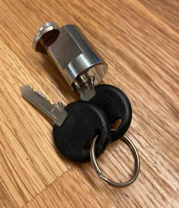 Shurgard slot met 2 sleutels, Ophalen of Verzenden, Zo goed als nieuw, Slot