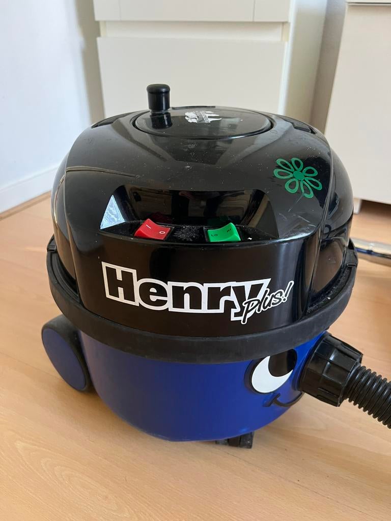 Numatic henry stofzuiger, Witgoed en Apparatuur, Stofzuigers, Ophalen, Zo goed als nieuw, Stofzuiger