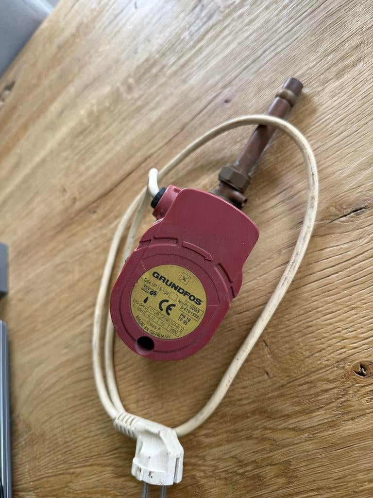 Grundfos UP 15-13B Circulatiepomp 220-240V, Gebruikt, Minder dan 30 cm, Overige typen, Minder dan 60 cm