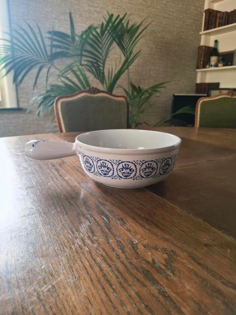 Vintage gietijzeren pan met bloemmotief Le Creuset maat 22, Huis en Inrichting, Keuken | Potten en Pannen, Ophalen of Verzenden