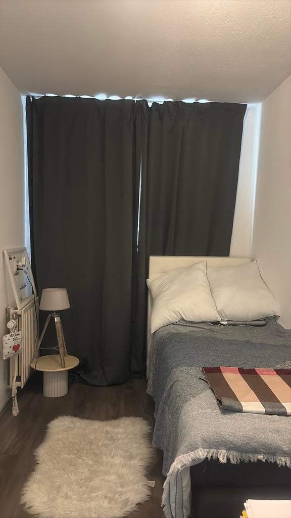 Kamer te huur in Spijkenisse (geen Inschrijving ), Huizen en Kamers, Rotterdam