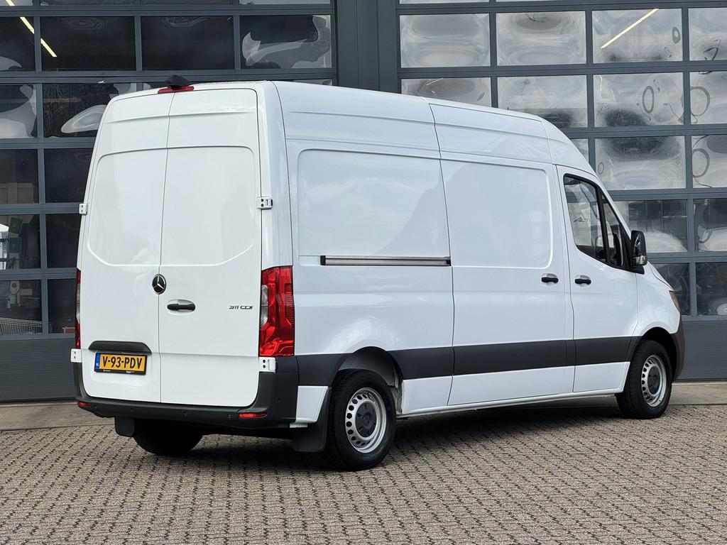 Mercedes-Benz Sprinter 311 L2H2 | Camera | Cruise | Navi | C, Stof, Gebruikt, 4 cilinders, 2000 kg