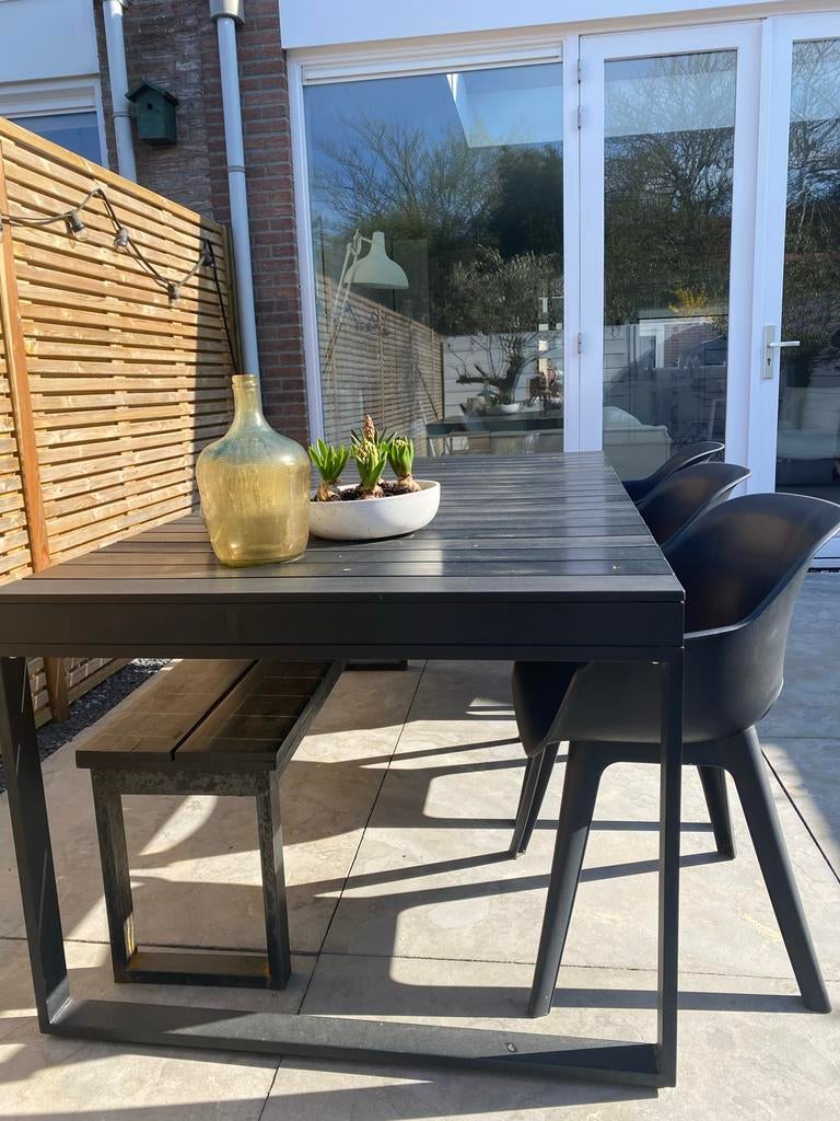 Tuintafel set met 3 stoelen en bankje, Ophalen, 5 zitplaatsen, Gebruikt, Hout