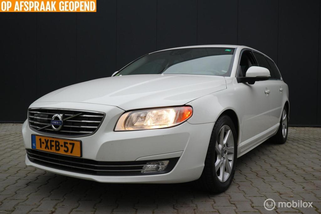 Volvo V70 1.6 D2 Momentum AUTOMAAT/LEDER/NAVIGATIE/TREKHAAK, Auto's, Euro 5, 4 cilinders, Wit, Diesel