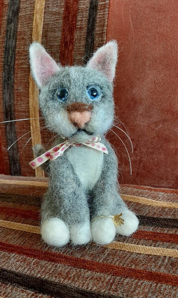 Genaaldvilt Poesje Katje Kitten wol naaldvilten handgemaakt, Ophalen of Verzenden, Nieuw, Overige typen, Wolvilt