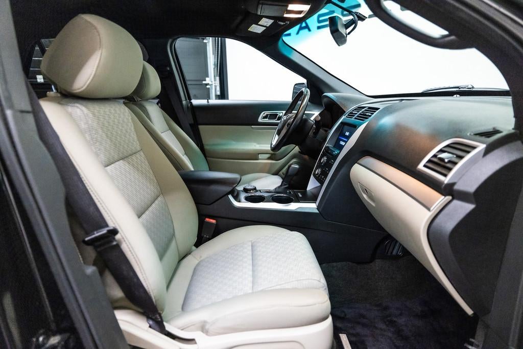 Ford Explorer XLT 7 Persoonsuitvoering Dealer auto, Automaat, Parkeersensor, Stof, Gebruikt