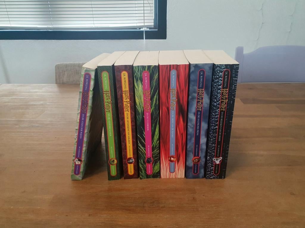 Harry Potter Complete Nederlandse Boekenserie Paperback, Ophalen of Verzenden, Zo goed als nieuw, J.K. Rowling