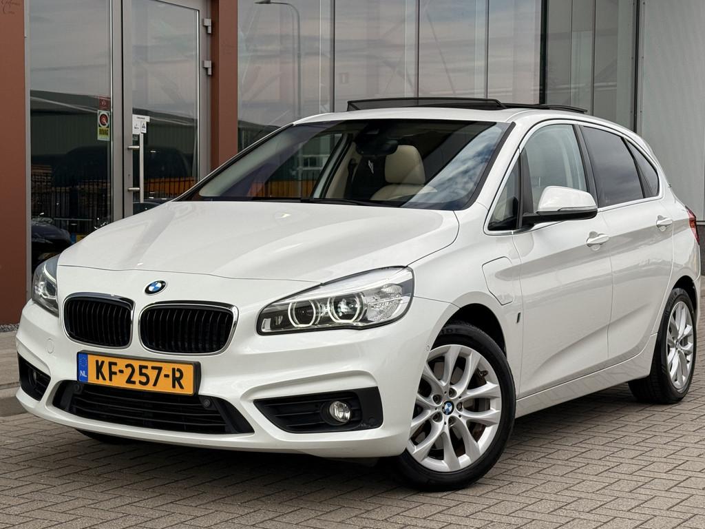 BMW 2 Serie Active Tourer 225xe iPerformance Centennial Exec, Automaat, Gebruikt, Euro 6, Wit