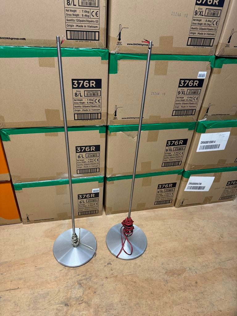 Loewe luidsprekerstandaards S-stand., Ophalen of Verzenden, Front, Rear of Stereo speakers, Overige merken