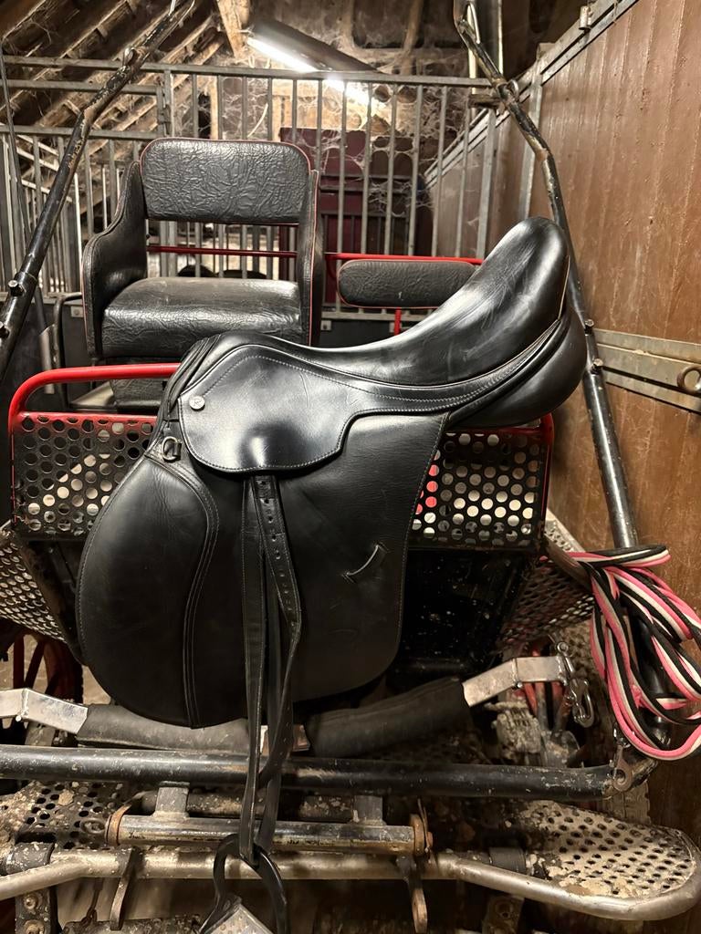 Springzadel, Dieren en Toebehoren, Paarden en Pony's | Zadels, Ophalen of Verzenden, Springen