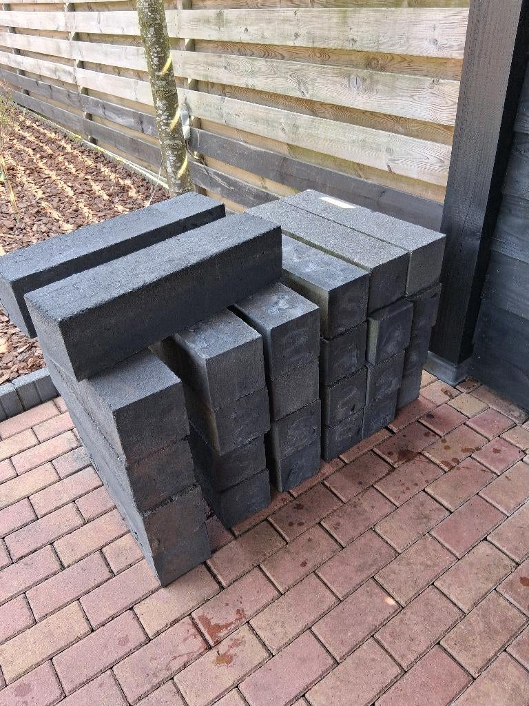 26 Betonnen stapelblokken 60x15x15, Tuin en Terras, Bielzen en Borders, Ophalen, Gebruikt, Blok, Minder dan 25 cm