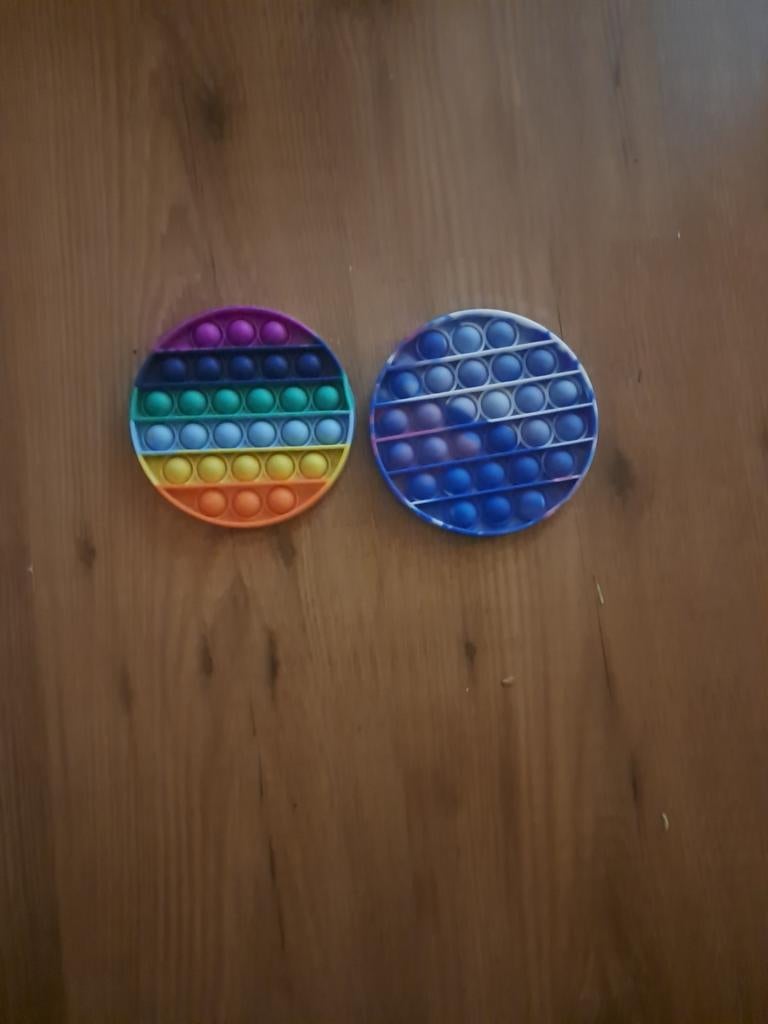 Pop It Fidget Speelgoed - Regenboog & Blauw Rond, Kinderen en Baby's, Speelgoed | Overig, Ophalen of Verzenden, Gebruikt, Jongen of Meisje