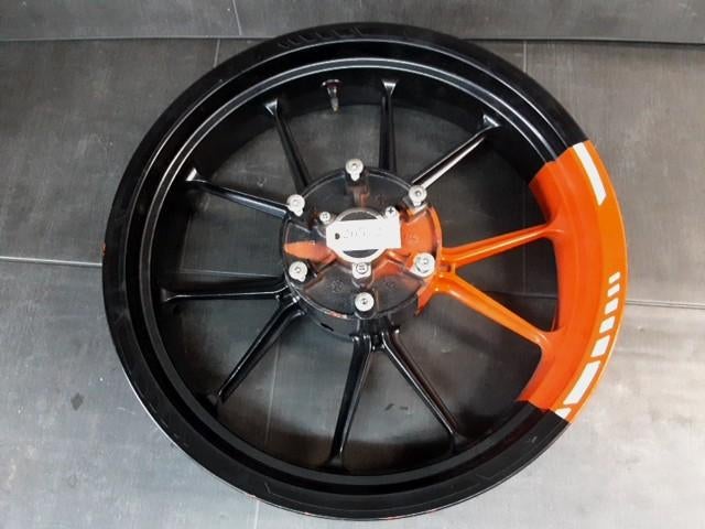 RC125 2014 - 2019 KTM Velg D1-60198, Motoren