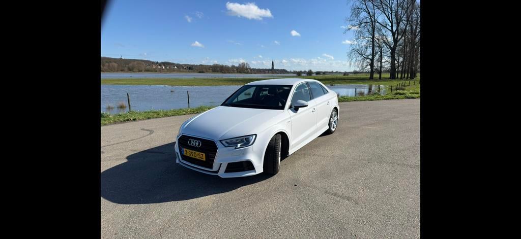 Audi A3 35 Tfsi 150pk S Tronic 2018 Wit, Auto's, 1498 cc, 4 cilinders, Wit, Leder