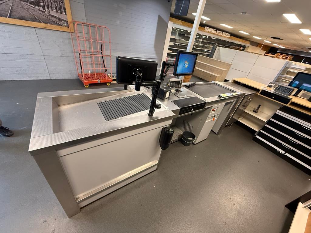 Kassasysteem met monitor en scanner pin automat check out, Ophalen