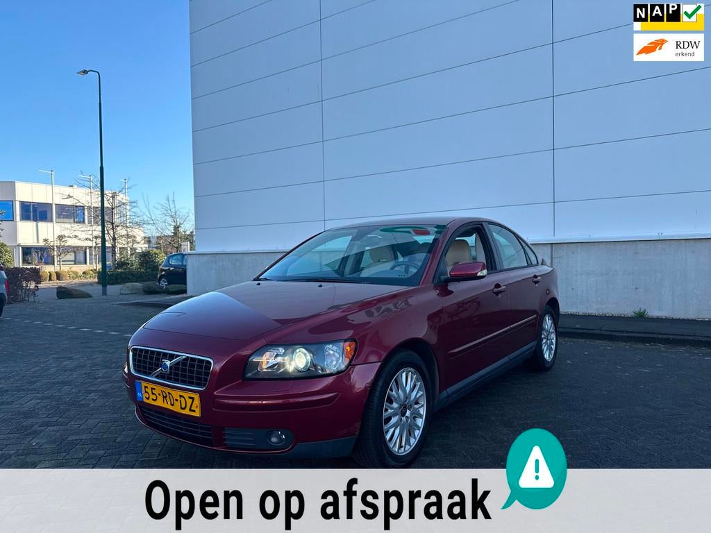 Volvo S40 2.4 Summum AUT/NAP/LPG/XENON/STORING REMSYSTEEM, Auto's, Volvo, Startonderbreker, Gebruikt, 700 kg, 2435 cc