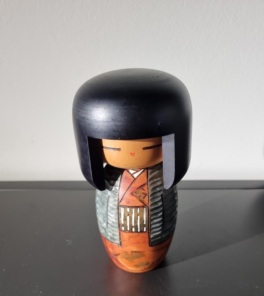 Schitterende Kokeshi van Kisaku, Verzenden